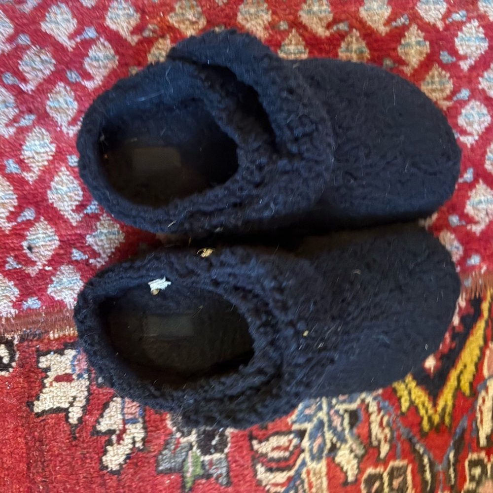 CROCS Quilted Black Fleece Slip-Ons